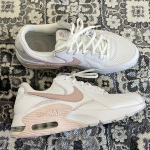 Nike Air Max Excee Womens in white rose size 11